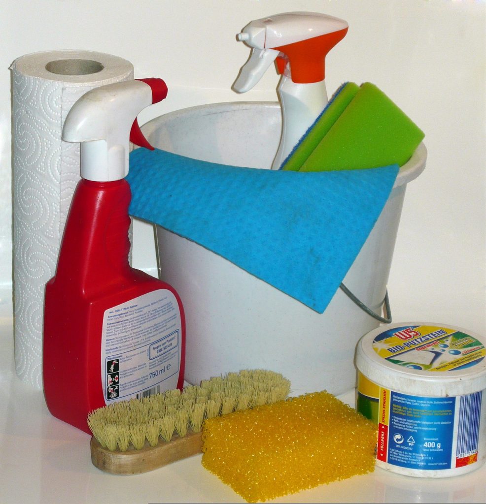 clean, clean up, cleaning products-491097.jpg